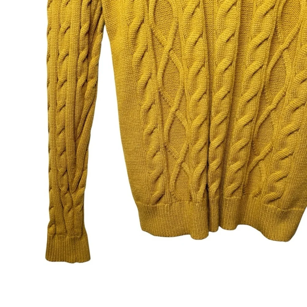 Disney Donald Duck Mustard Women’s Cable Knit Crewneck Women’s Sweater Sz L - Picture 12 of 14